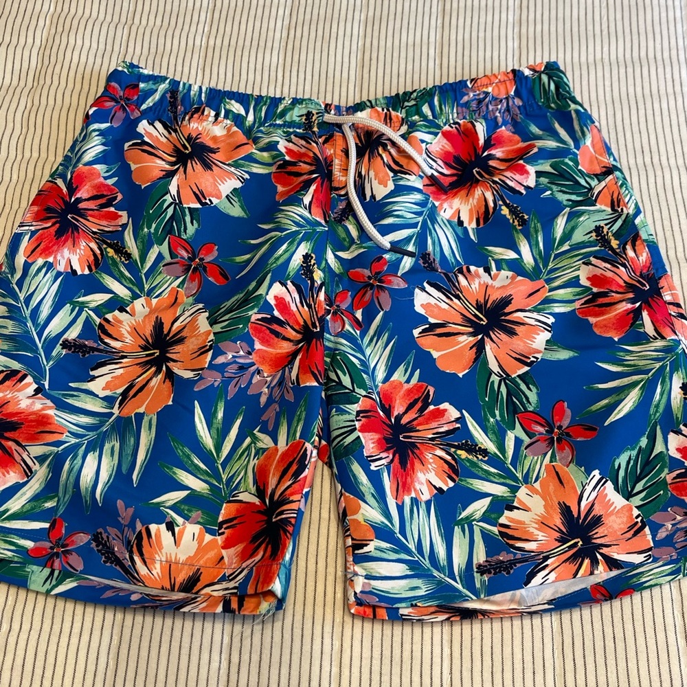 Crown and Ivy men’s swim suit